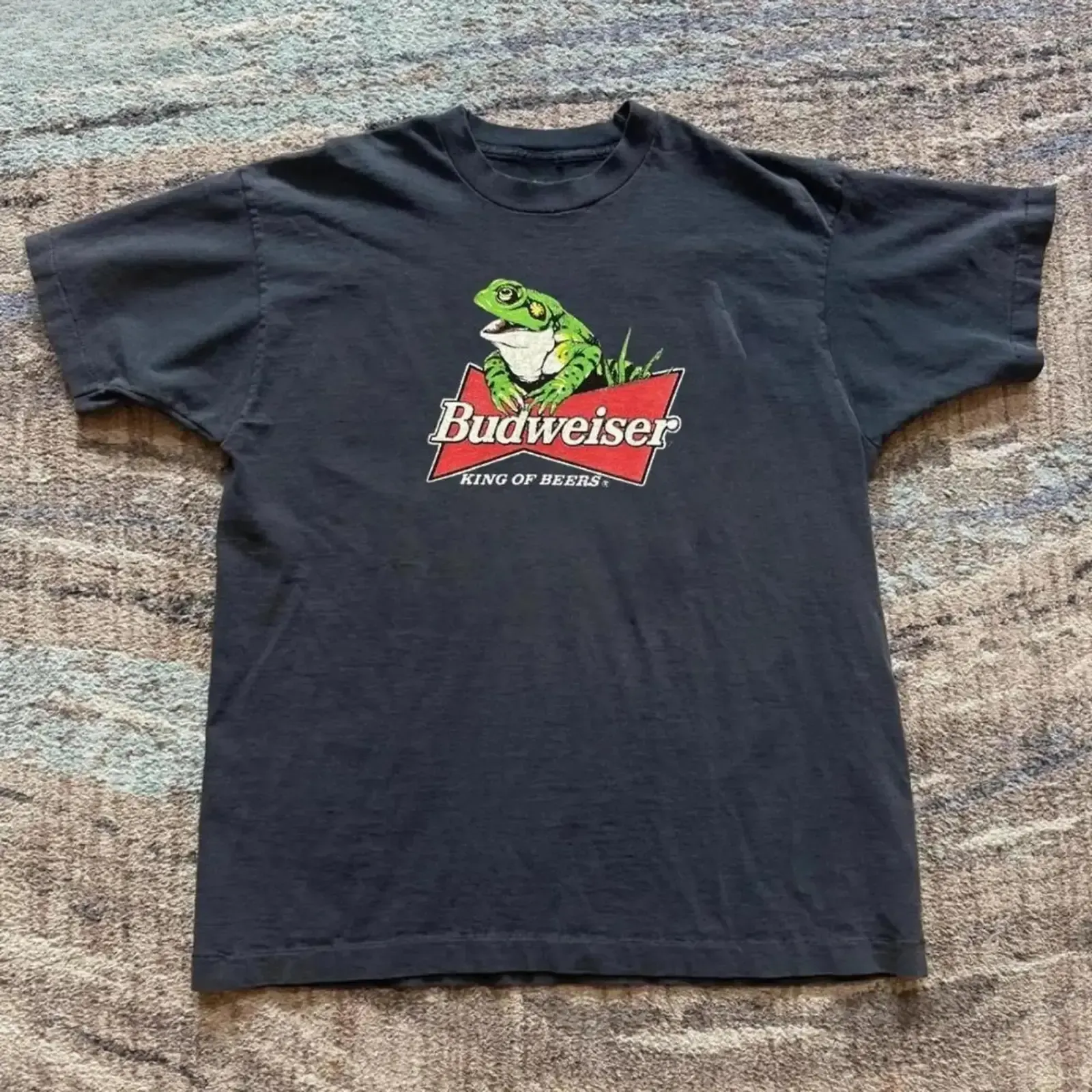 Vintage 90s Frog Budweiser King of Beers Graphic Tee, This Buds For You Y2K Grunge Gothic Funny Drinking Gen Z Humor Cotton T-Shirt