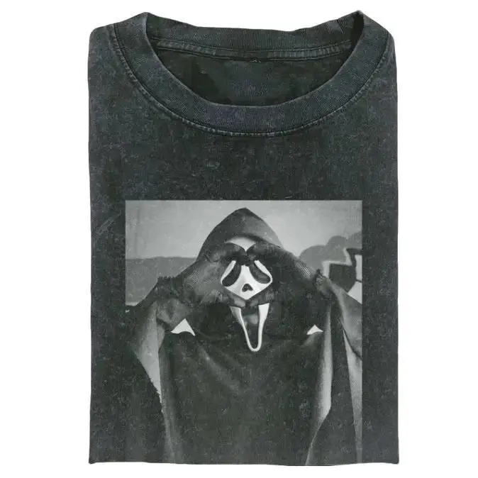 Ghostface Heart Hands Vintage Halloween Graphic Tee, Scream Horror Movie Photo Print Y2K 90s Graphic Shirt, Unisex Spooky Season T-Shirt