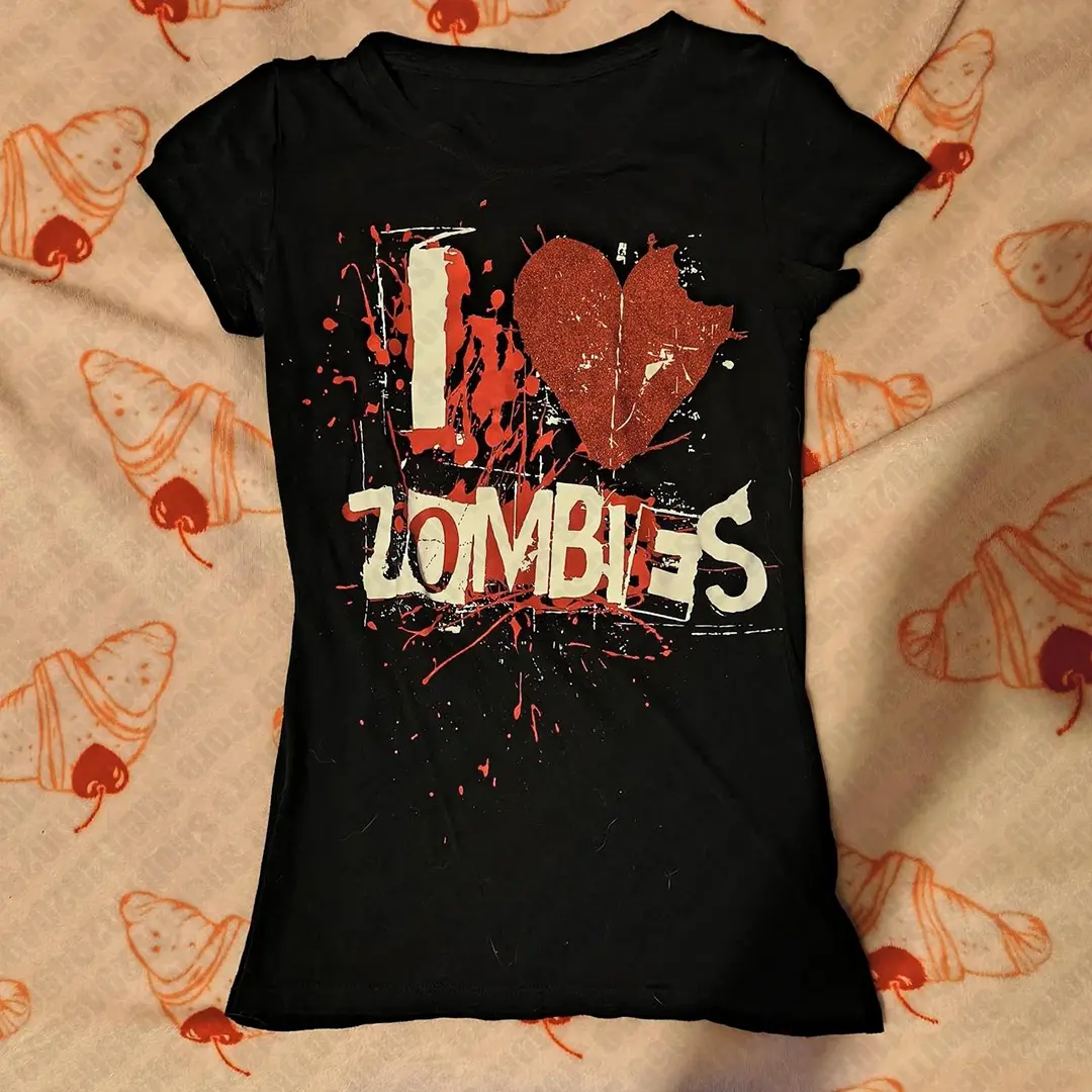 I Love Zombies Y2K Punk Emo Baby Tee, 2000s Vintage Letter Print Fitted Crop T-Shirt, Fairy Grunge Harajuku Goth Aesthetic Cute Women's Top