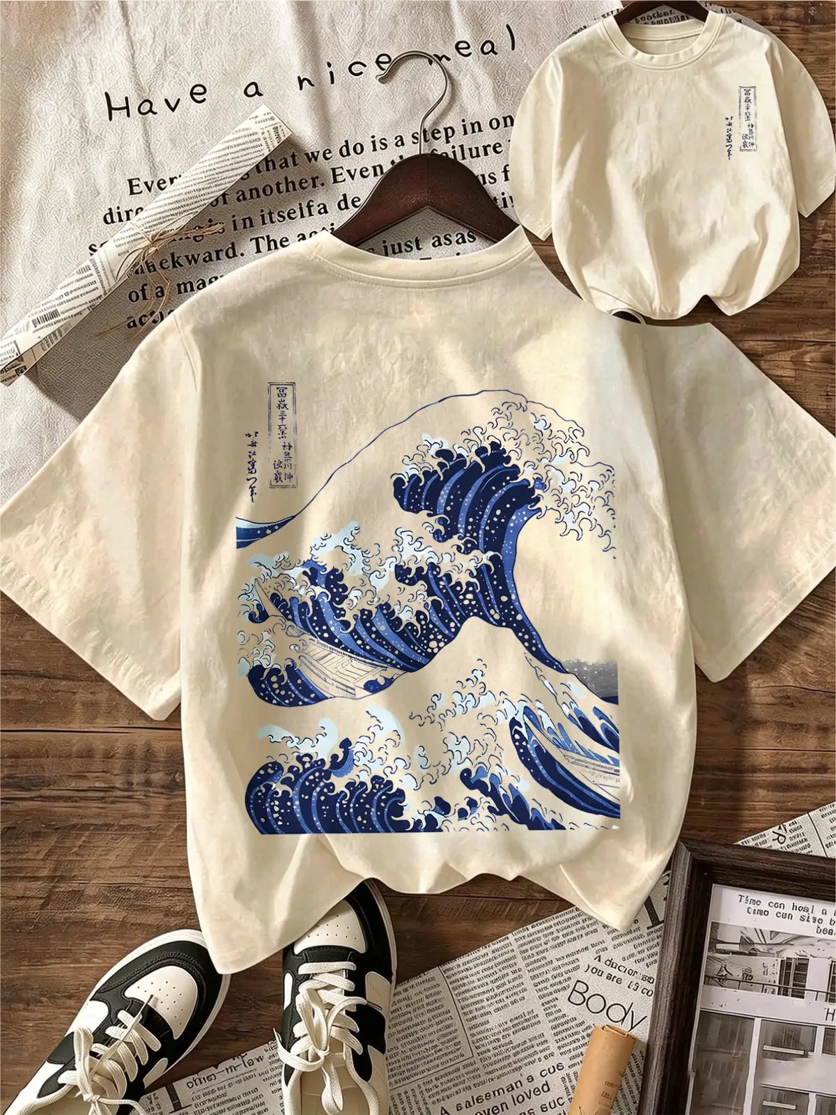 Vintage Japanese Wave and Text Print Graphic Tee, Minimalist Streetwear Double-Sided Loose Short Sleeve T-Shirt for Men, Casual Street Style Top