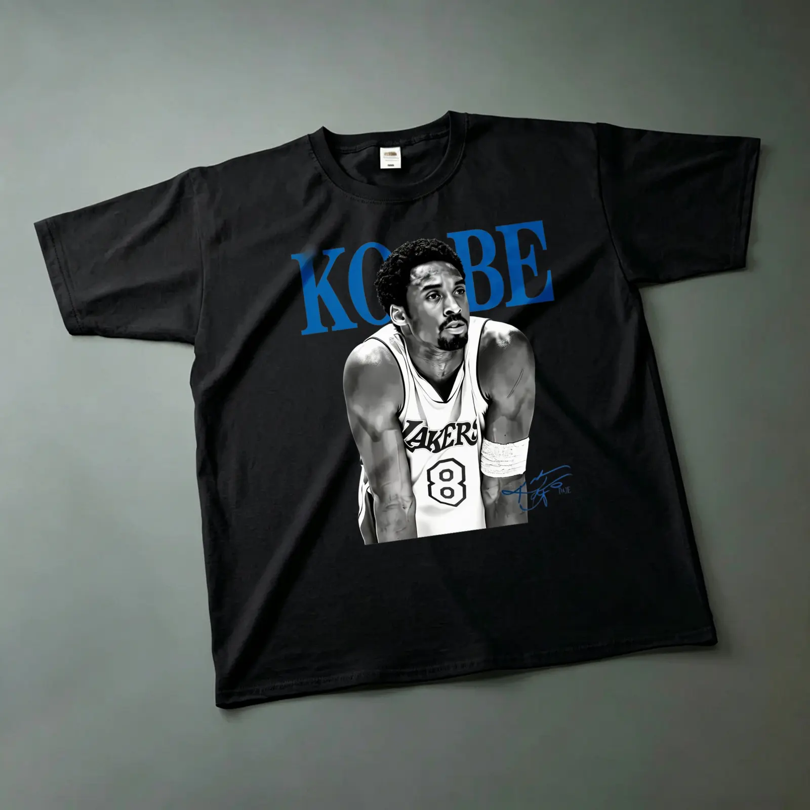 Kobe Bryant Lakers 8 Vintage Basketball Graphic Tee, Retro Portrait Signature Shirt, Smooth Cotton Round Neck Casual Men's T-Shirt