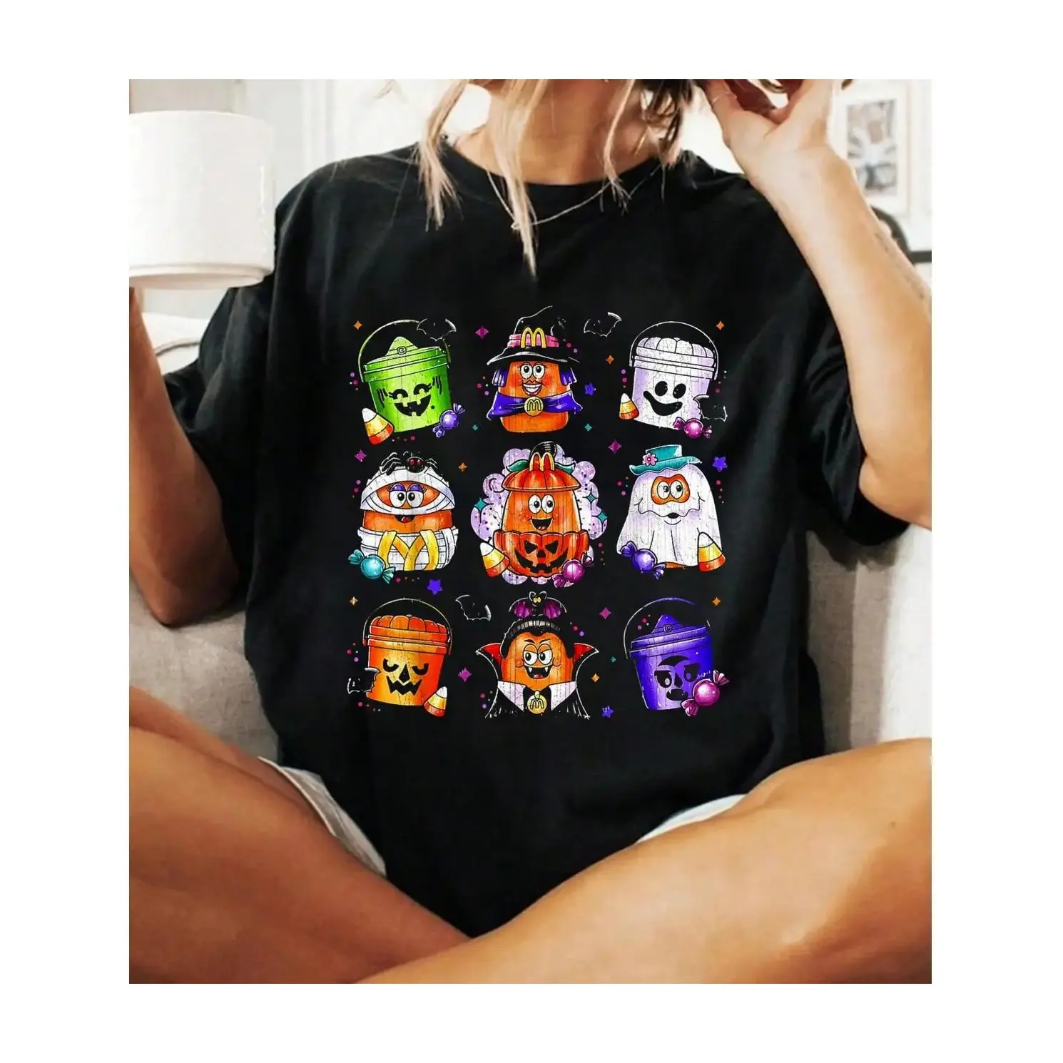 Chicken Nuggets Pumpkin Halloween Graphic Tee, 90s Vintage Spooky Boo Bucket Nugget Costume Characters Print Unisex Women T-Shirt