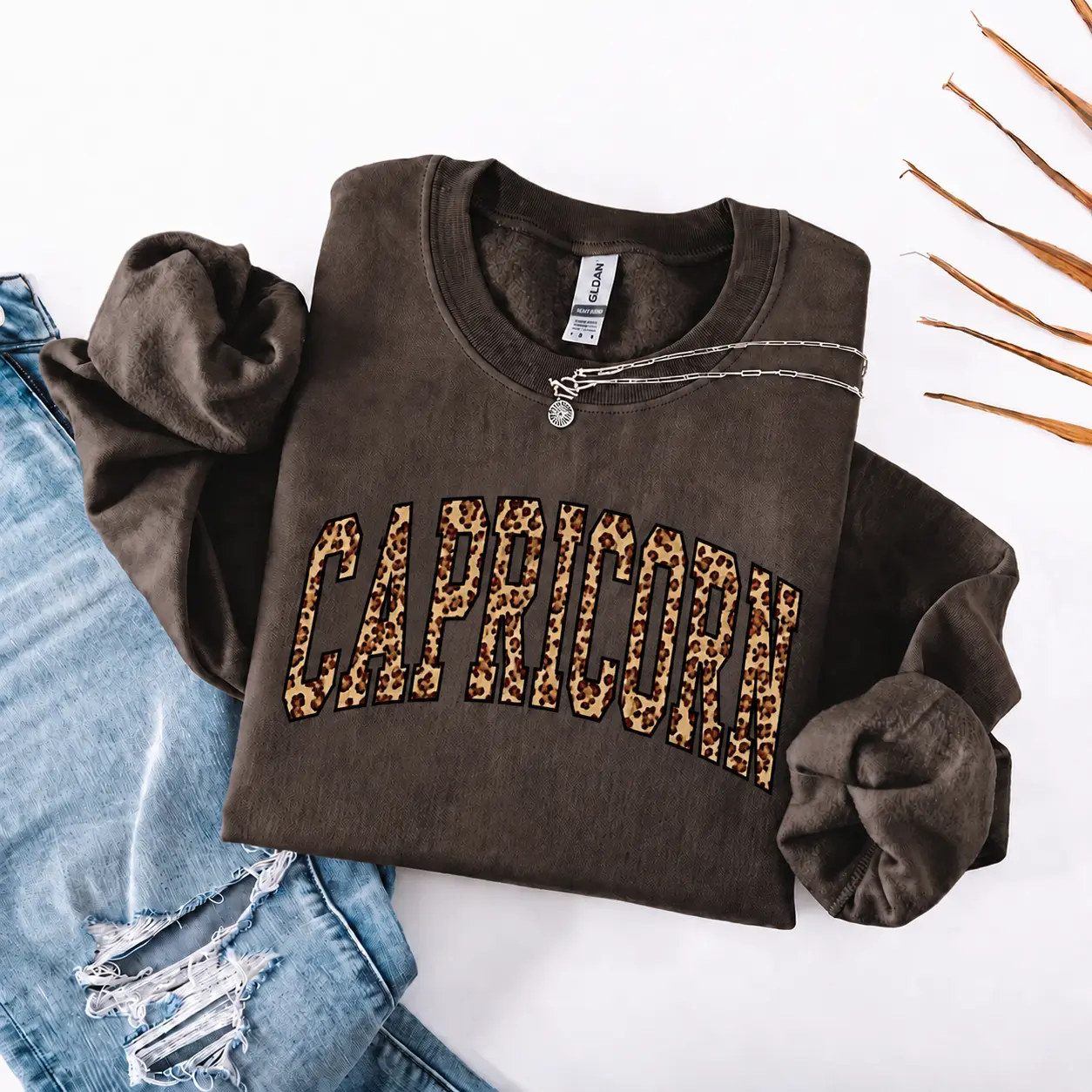 Leopard Print Zodiac Sign Graphic Sweatshirt, Minimalist Vintage Horoscope Astrology Crewneck Pullover in All 12 Signs Unisex